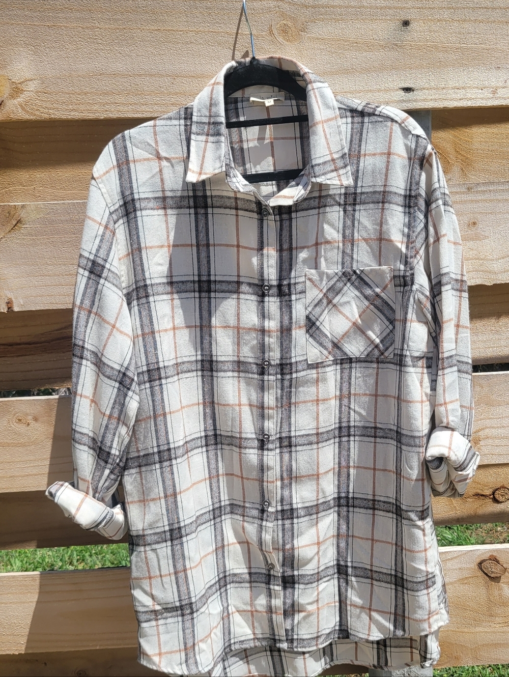 La Miel Plaid Button Down Flannel Shirt Cream Rust Black Long Sleeve Pocket
